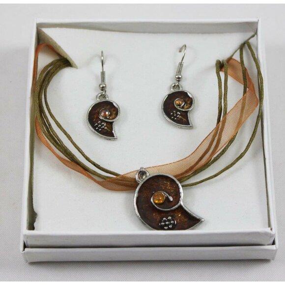 Enameled Fossil Shell Style Pendant 17in Necklace & Earrings Set - Picture 1 of 4